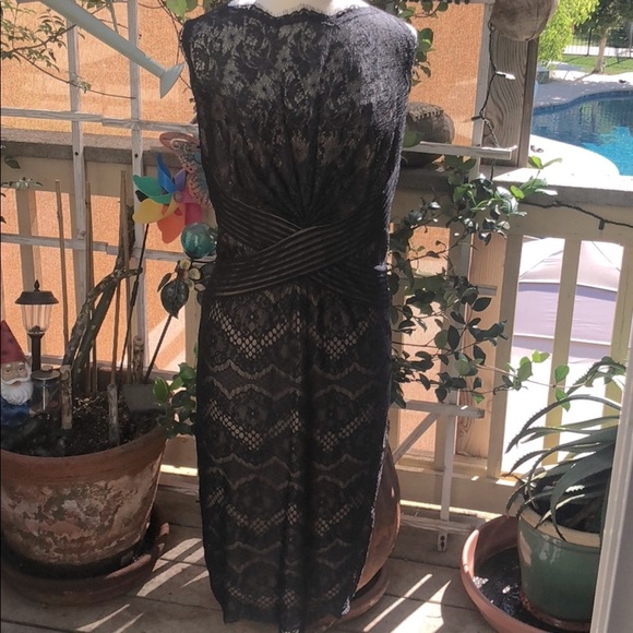 Tadashi Shoji Dresses & Skirts - Tadashi Shoji Black Laced Tan lining Formal Dress